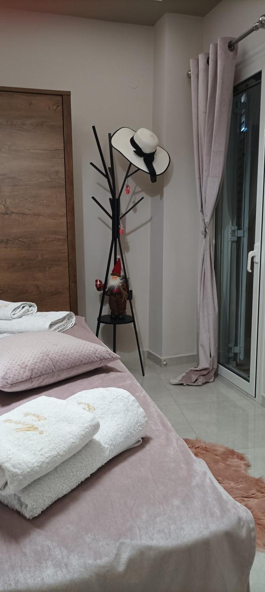 Menda Suite Heraklion  ภายนอก รูปภาพ